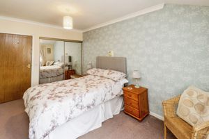 BEDROOM- click for photo gallery